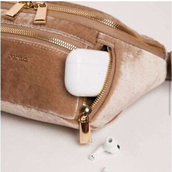 Nwt Free People + Caraa Velvet Sling Fanny Pack bag in Fawn (Tan) - Picture 3 of 8